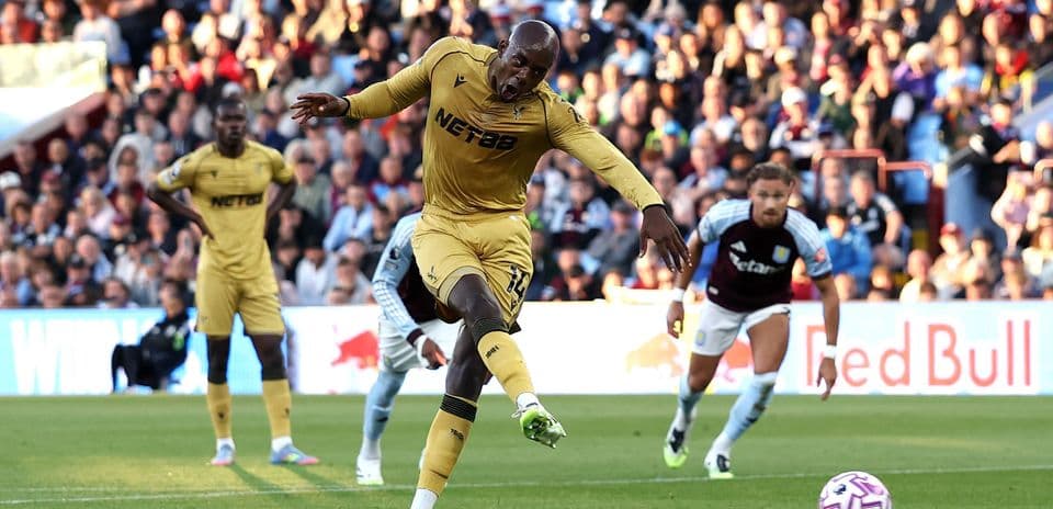Aston Villa busca a Jean-Philippe Mateta como posible reemplazo de Ollie Watkins ante su salida hacia la Saudi Pro League