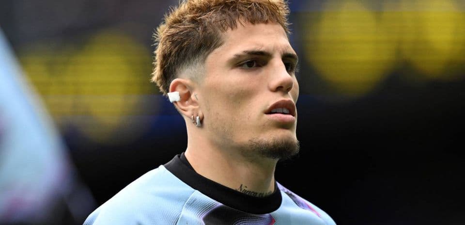 Alejandro Garnacho Busca Salida Tras Duro Comienzo en Aston Villa