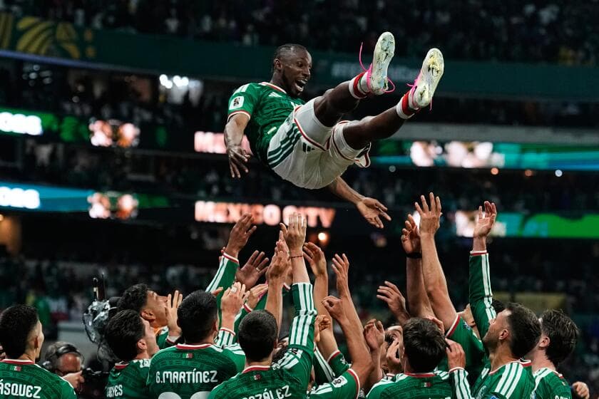 México rompe sequía en eliminación directa y vence a Ecuador para avanzar a octavos de final