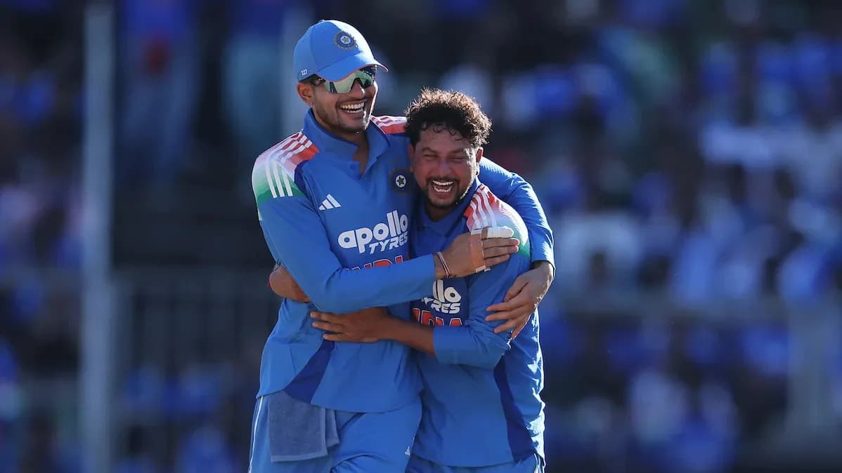 Kuldeep Yadav recibe el premio al Jugador del Partido en el 1er ODI entre India y West Indies a pesar del siglo de Virat Kohli