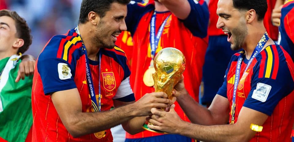 Rodri afronta cirugía tras conquistar el Mundial con España