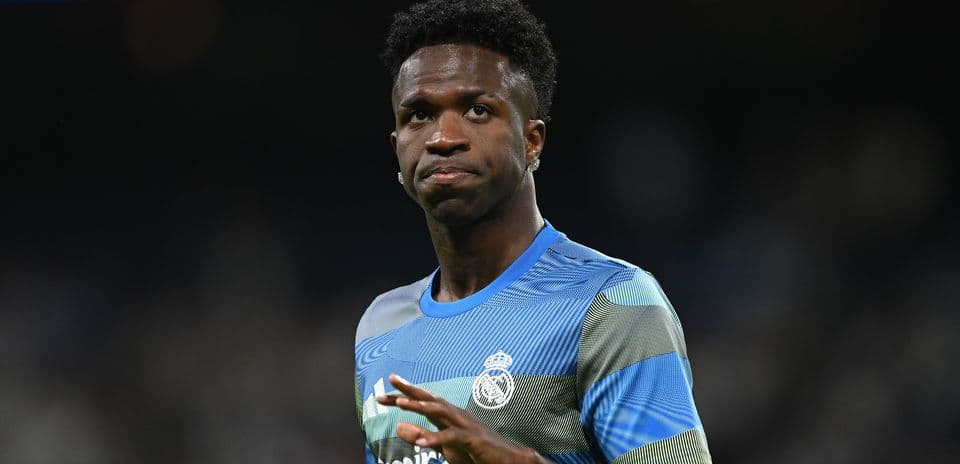 Vinicius regresa a los entrenamientos en Madrid entre dudas sobre su futuro