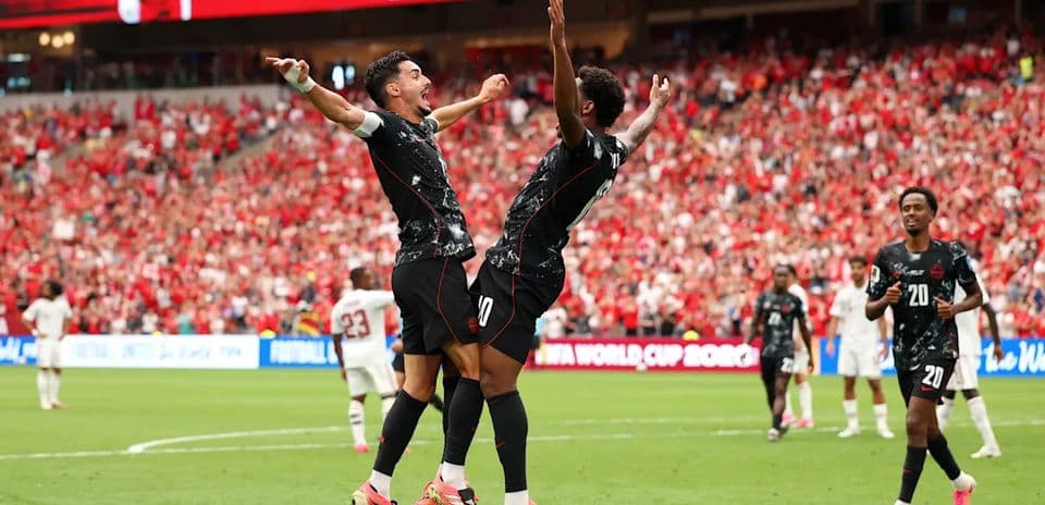 Canadá logra su primera victoria histórica en un Mundial con goleada de 6-0 sobre Catar