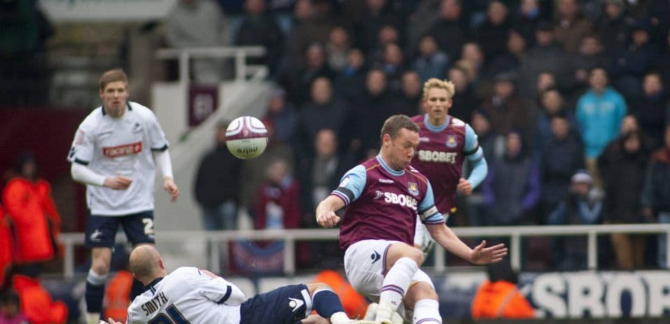 Millwall y West Ham se enfrentan tras 14 años en el histórico derbi número 100