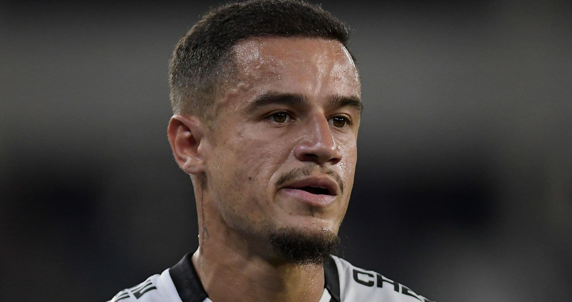 Philippe Coutinho se une a Neymar en Santos con contrato hasta final de temporada