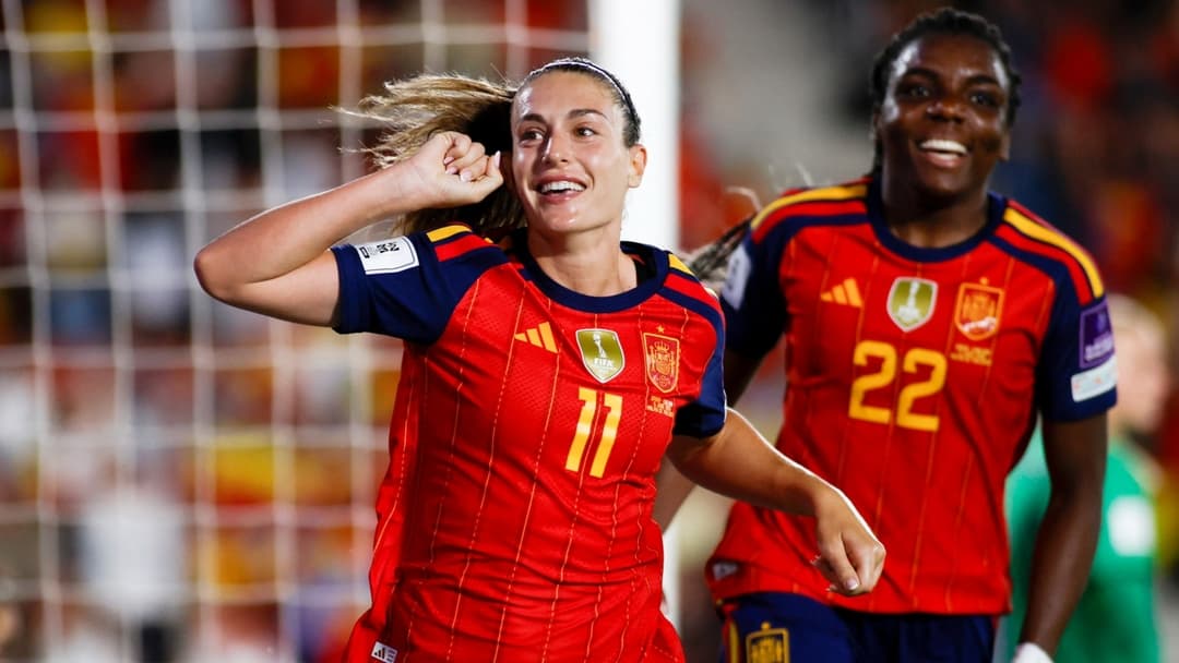 Jugadora de España celebrando un gol en el partido Jugadora de España celebrando un gol en el partido