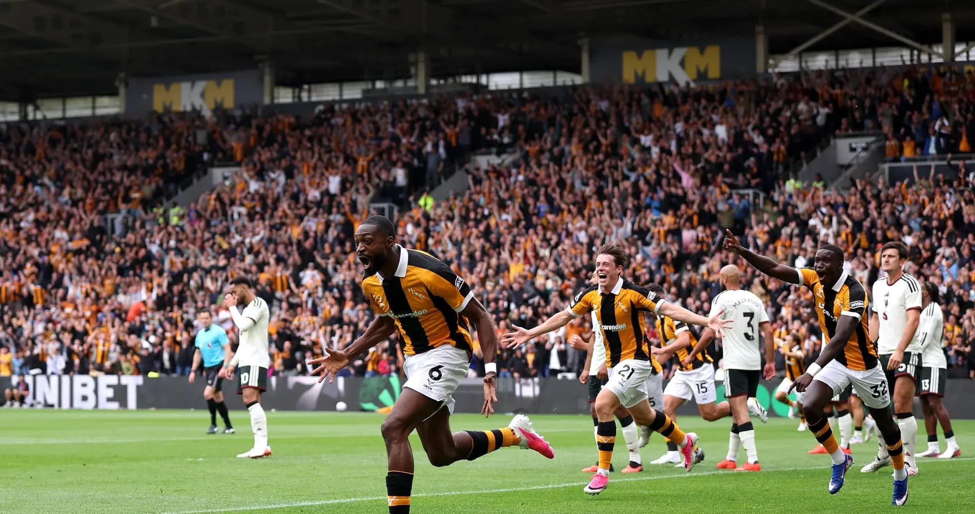 Jugadores de Hull City celebrando un gol Jugadores de Hull City celebrando un gol