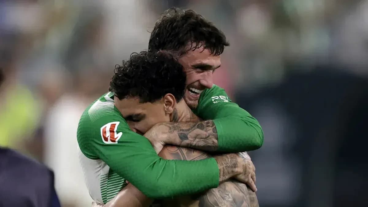 Jugadores abrazándose después de un partido Jugadores abrazándose después de un partido