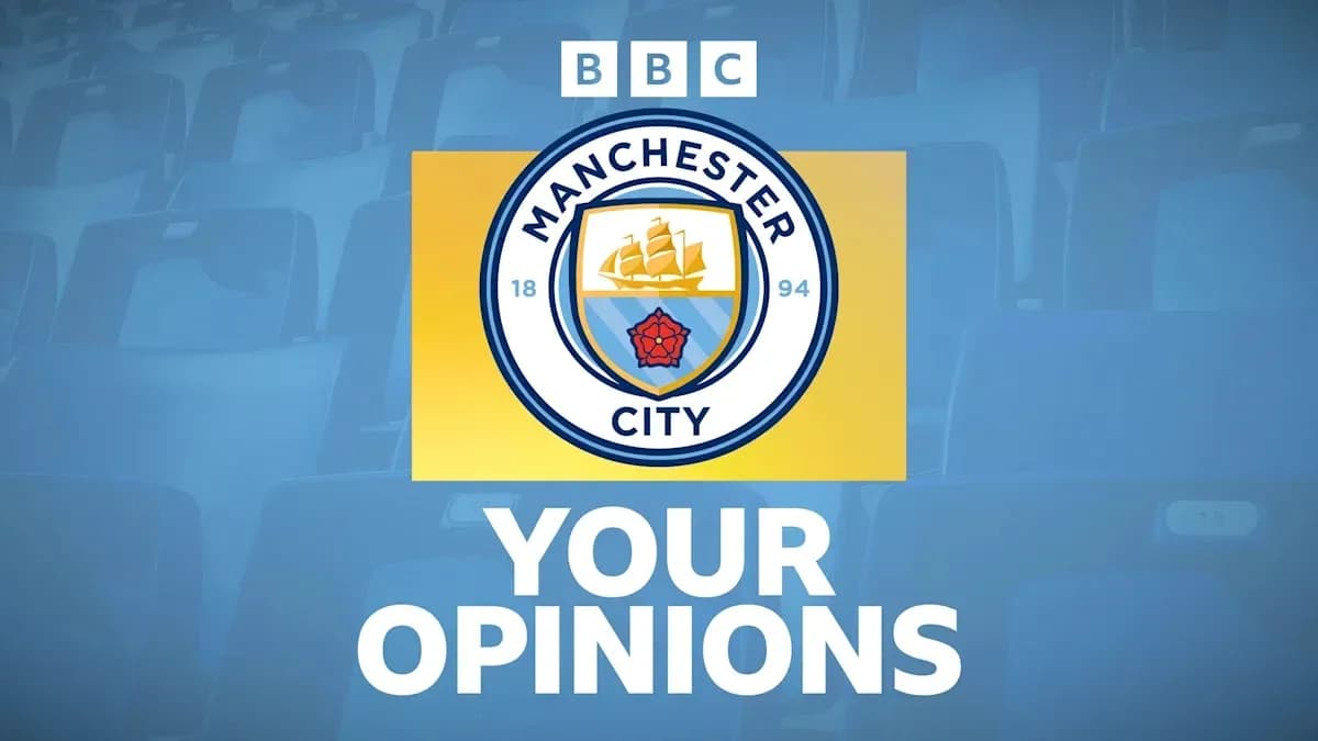 Logo de Manchester City con texto de opiniones Logo de Manchester City con texto de opiniones