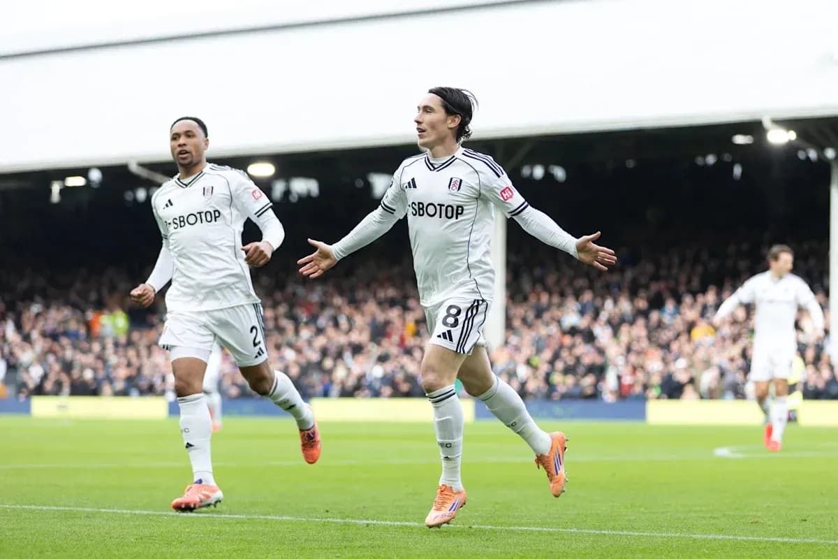 Jugadores de Fulham celebrando un gol en el partido Jugadores de Fulham celebrando un gol en el partido