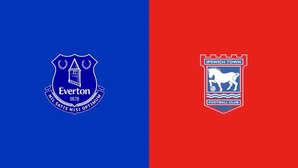 Logos de Everton e Ipswich Town en fondo dividido Logos de Everton e Ipswich Town en fondo dividido