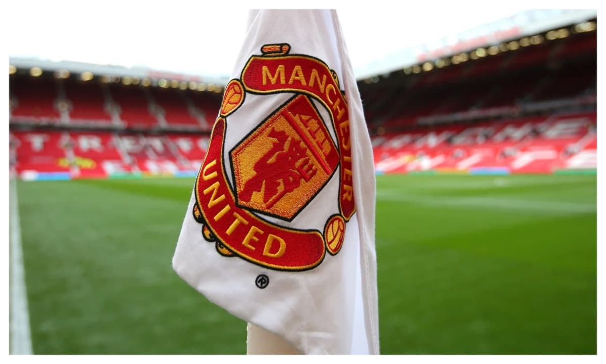 Bandera de córner con el escudo de Manchester United Bandera de córner con el escudo de Manchester United