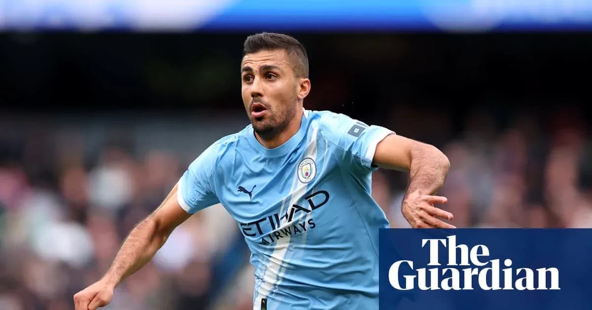 Jugador de Manchester City celebrando un gol Jugador de Manchester City celebrando un gol