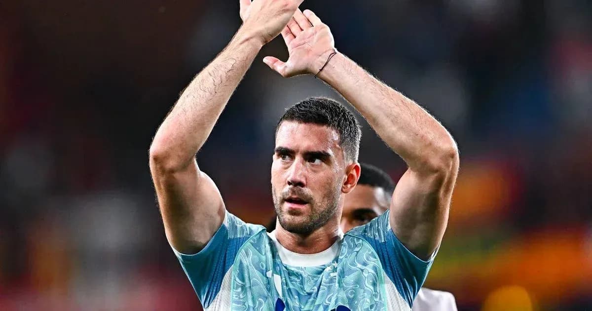 Jugador aplaudiendo a la afición después del partido Jugador aplaudiendo a la afición después del partido