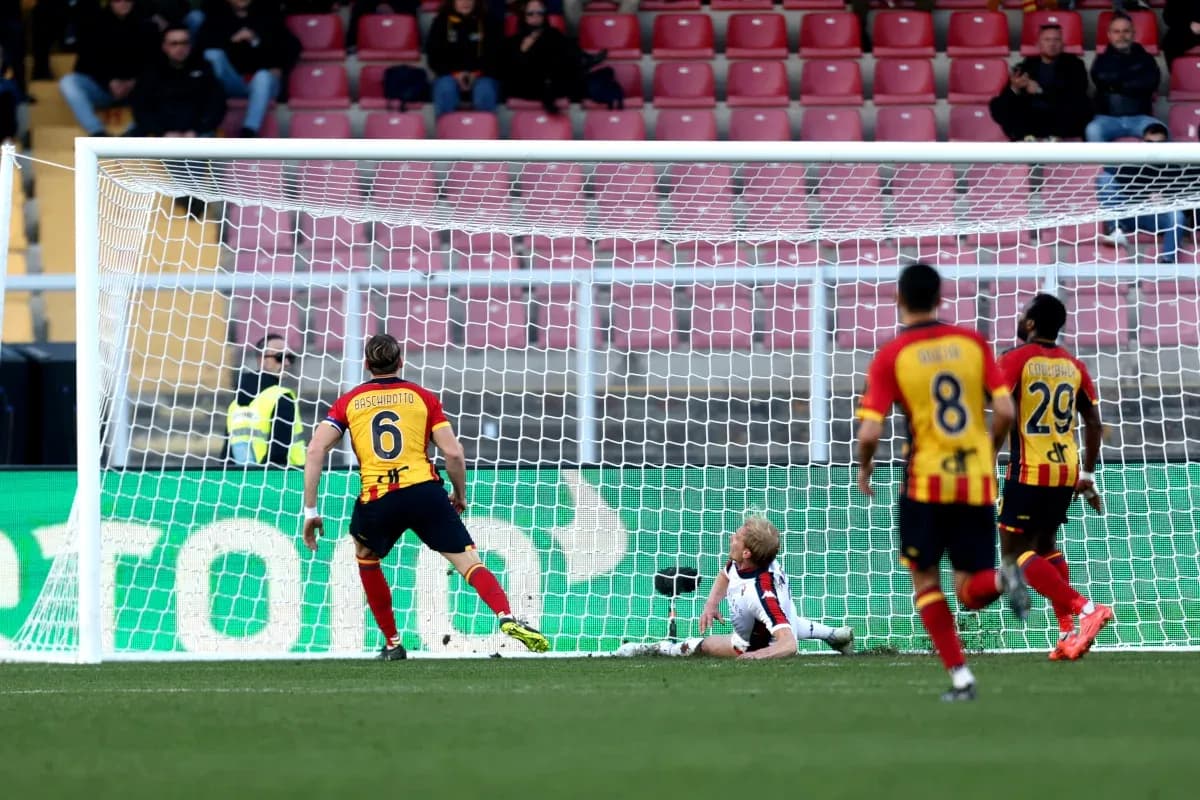 Gol de Lecce contra Genoa en Serie A Gol de Lecce contra Genoa en Serie A