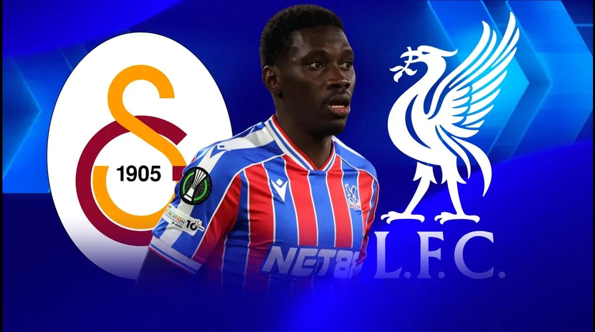 Jugador de Crystal Palace con logotipos de Galatasaray y Liverpool Jugador de Crystal Palace con logotipos de Galatasaray y Liverpool