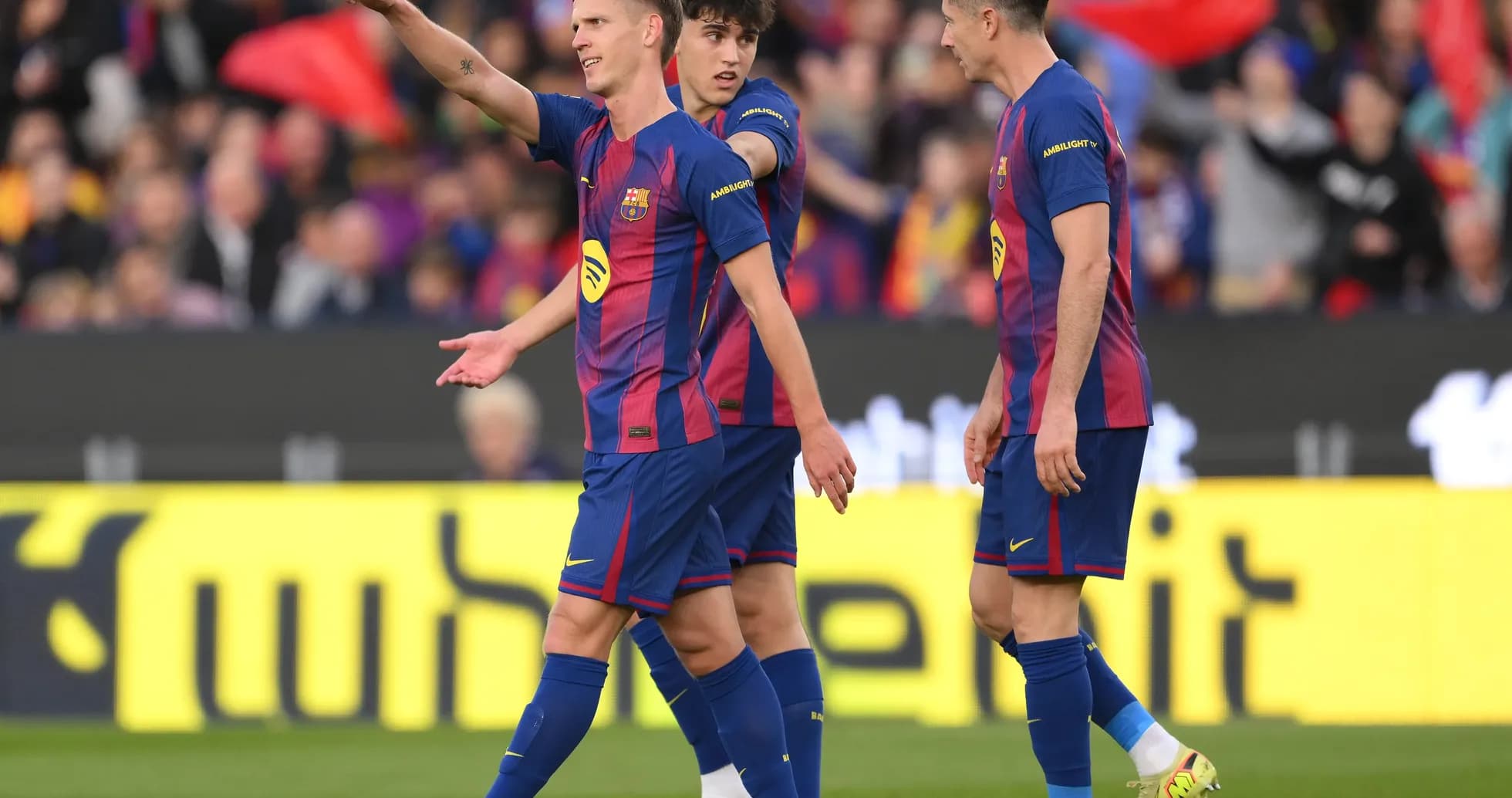 Jugadores de Barcelona celebrando un gol Jugadores de Barcelona celebrando un gol