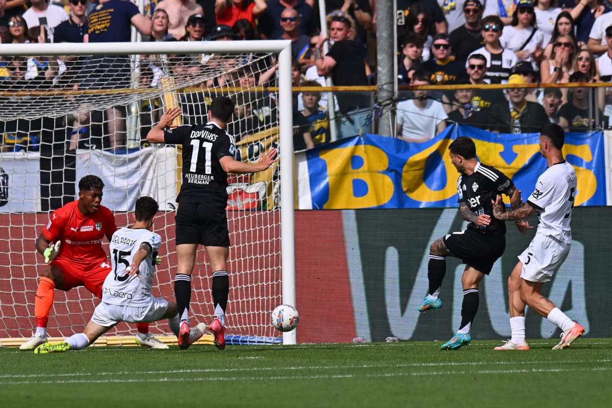 Gol de Como contra Parma en Serie A Gol de Como contra Parma en Serie A