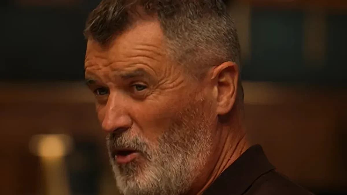 Hombre de mediana edad con barba y cabello corto Hombre de mediana edad con barba y cabello corto