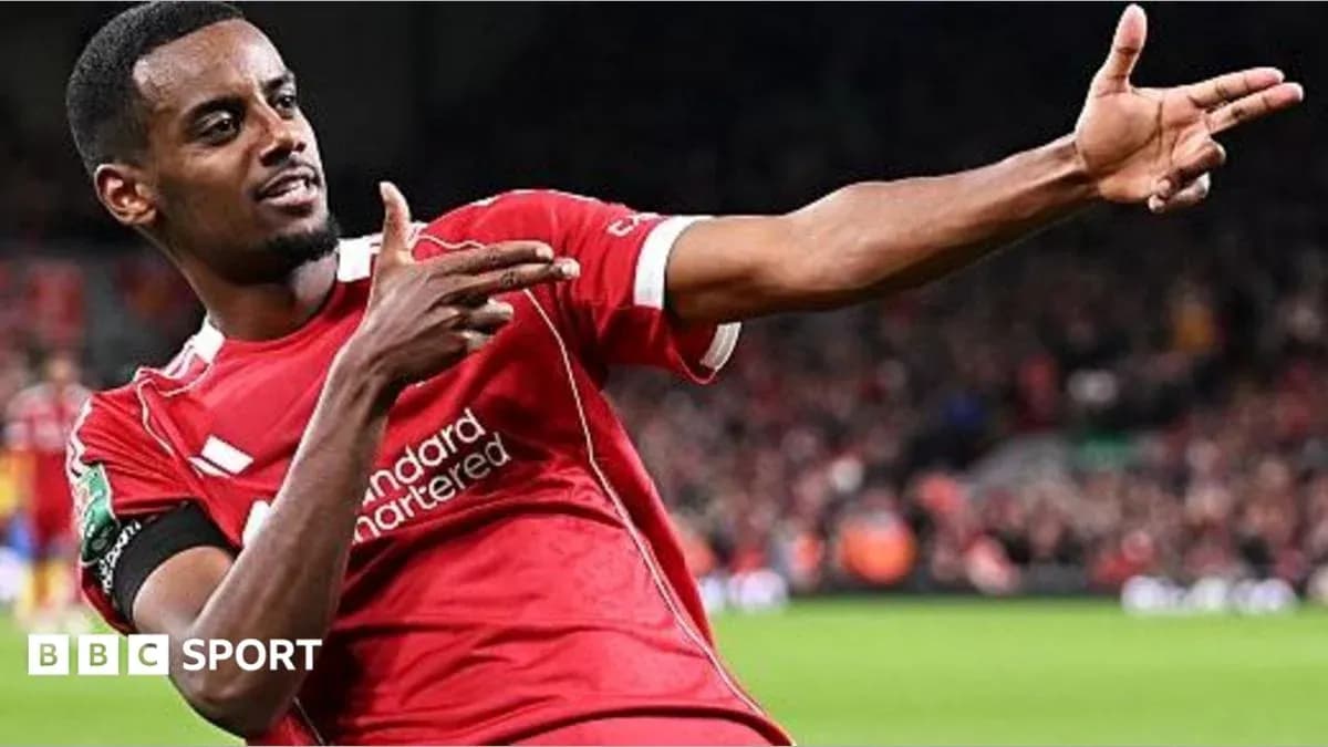 Jugador de Liverpool celebrando un gol en el partido Jugador de Liverpool celebrando un gol en el partido