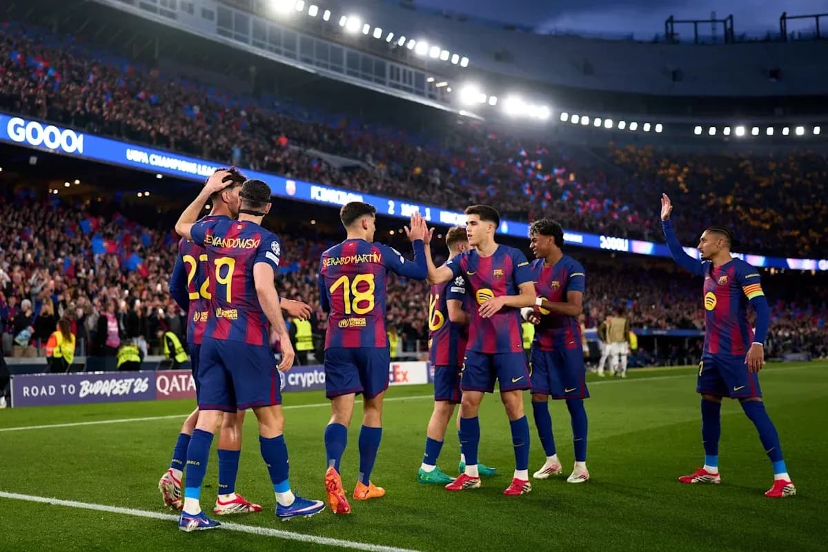Jugadores del Barcelona celebrando un gol en el estadio Jugadores del Barcelona celebrando un gol en el estadio