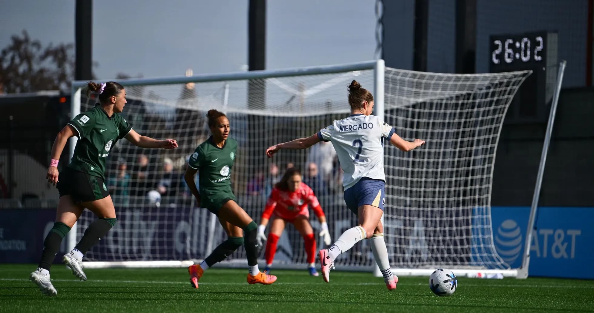 Jugadora de Seattle Reign FC en acción Jugadora de Seattle Reign FC en acción