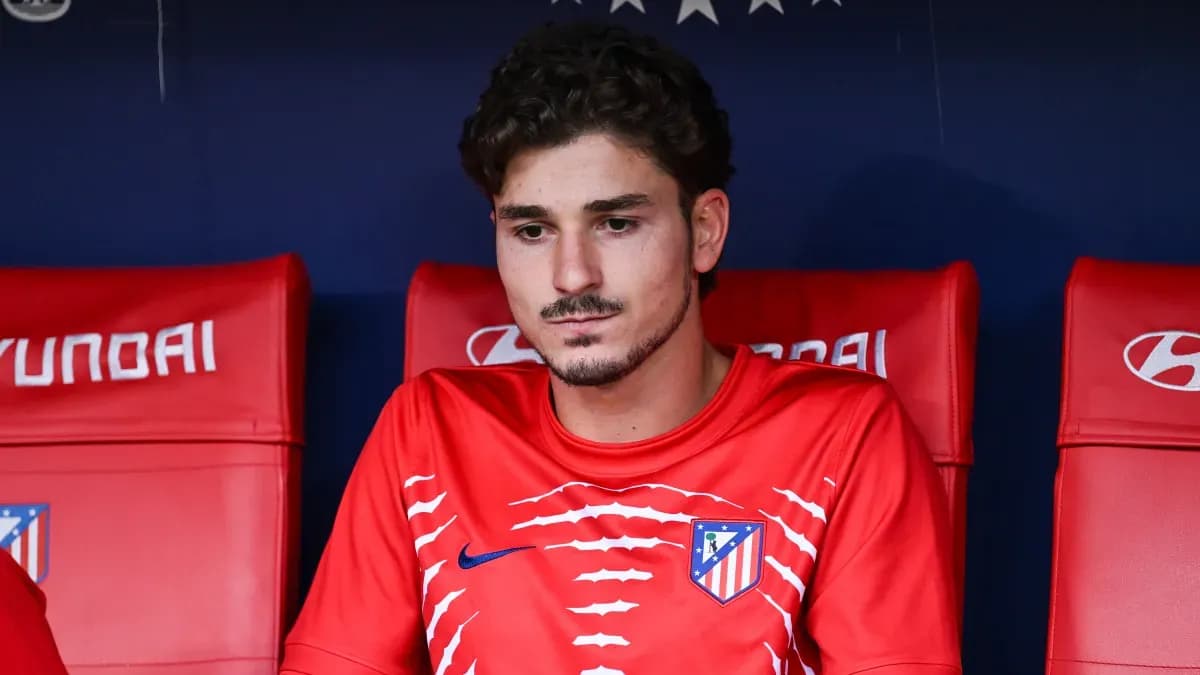 Julian Álvarez enfrenta críticas en Atlético Madrid mientras crecen rumores sobre su fichaje por Barcelona Julian Álvarez enfrenta críticas en Atlético Madrid mientras crecen rumores sobre su fichaje por Barcelona