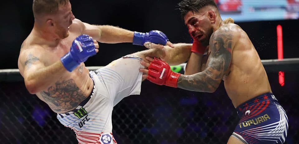 Justin Gaethje Defiende a Ilia Topuria: 'No Se Rindió en el Esquinero' Justin Gaethje Defiende a Ilia Topuria: 'No Se Rindió en el Esquinero'