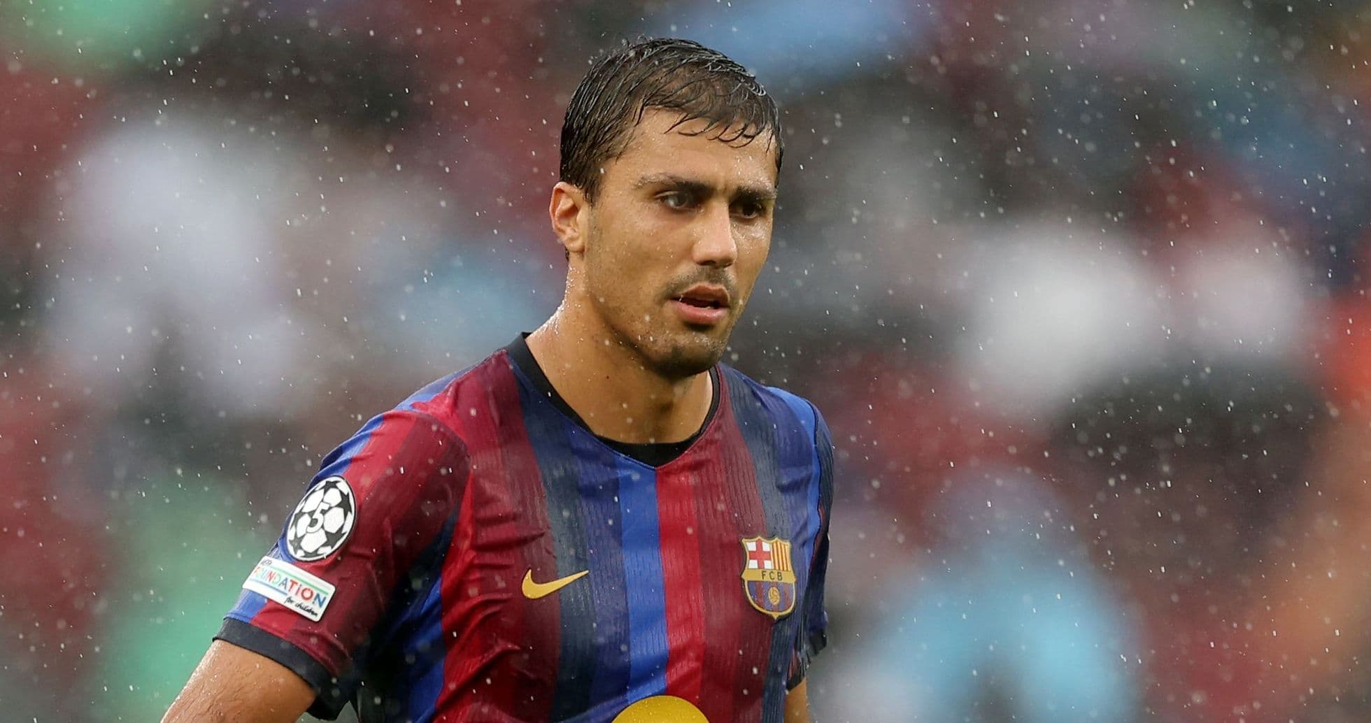 Rodri pide disculpas públicas a Valencia tras comentario polémico durante goleada del Barcelona Rodri pide disculpas públicas a Valencia tras comentario polémico durante goleada del Barcelona