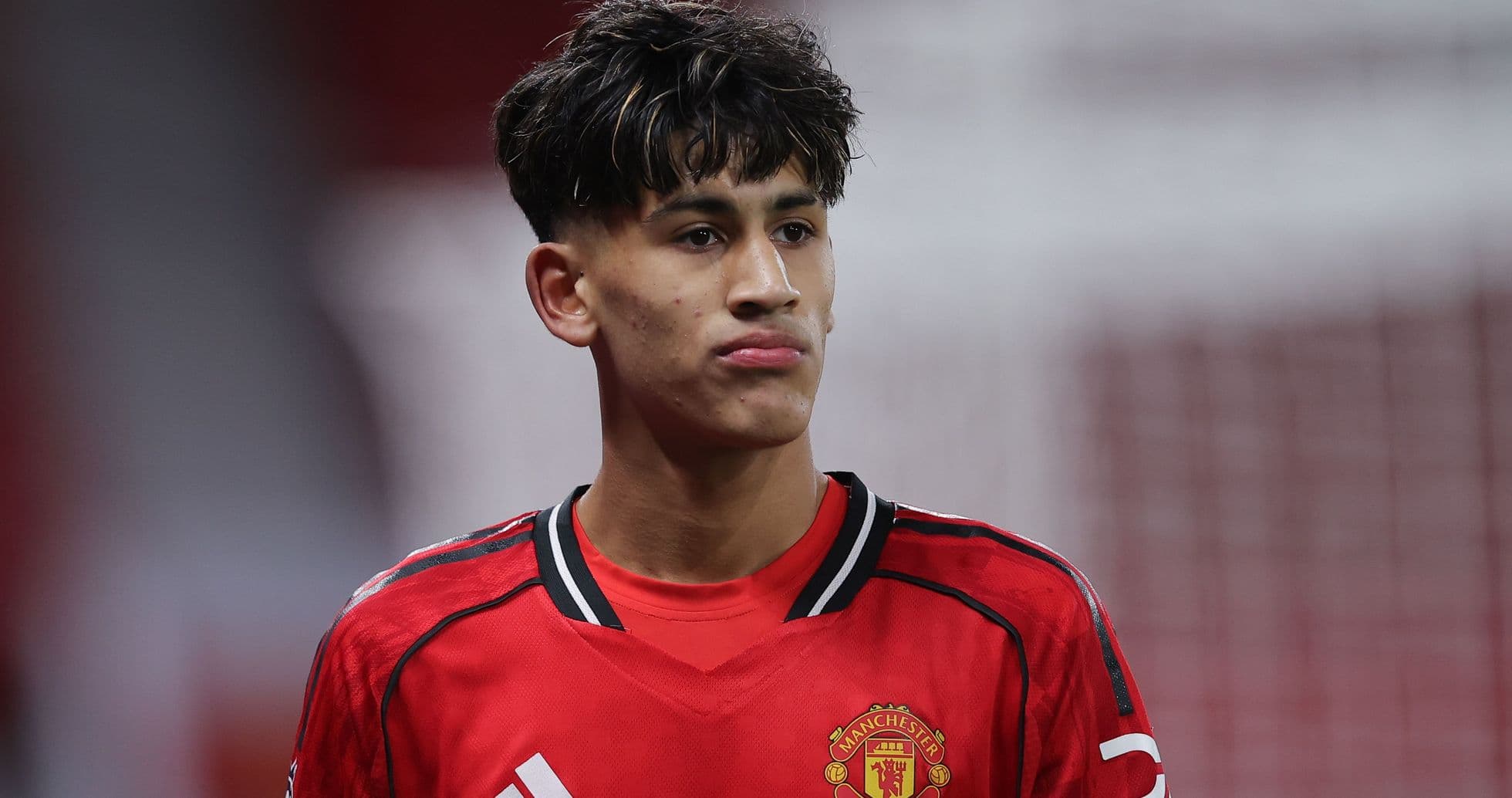 Michael Carrick advierte cautela ante la petición de salida del prodigio JJ Gabriel en Manchester United Michael Carrick advierte cautela ante la petición de salida del prodigio JJ Gabriel en Manchester United