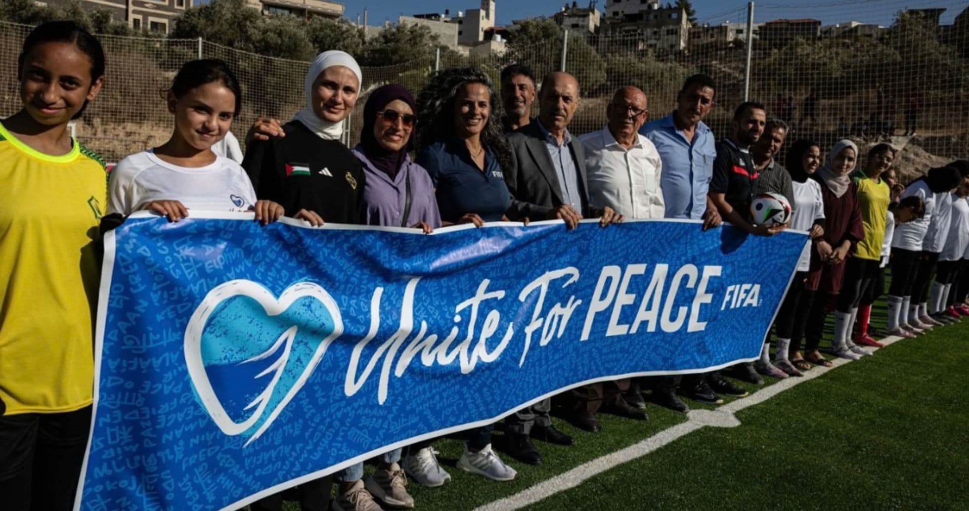 FIFA inaugura nuevas canchas de fútbol en Palestina para ofrecer espacios seguros a jóvenes en Cisjordania FIFA inaugura nuevas canchas de fútbol en Palestina para ofrecer espacios seguros a jóvenes en Cisjordania