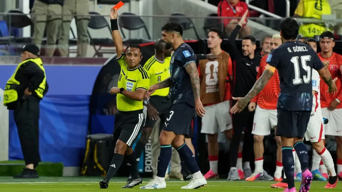 Seguimiento de tarjetas rojas en el Mundial 2026: Lista actualizada de jugadores suspendidos en la fase de grupos Seguimiento de tarjetas rojas en el Mundial 2026: Lista actualizada de jugadores suspendidos en la fase de grupos