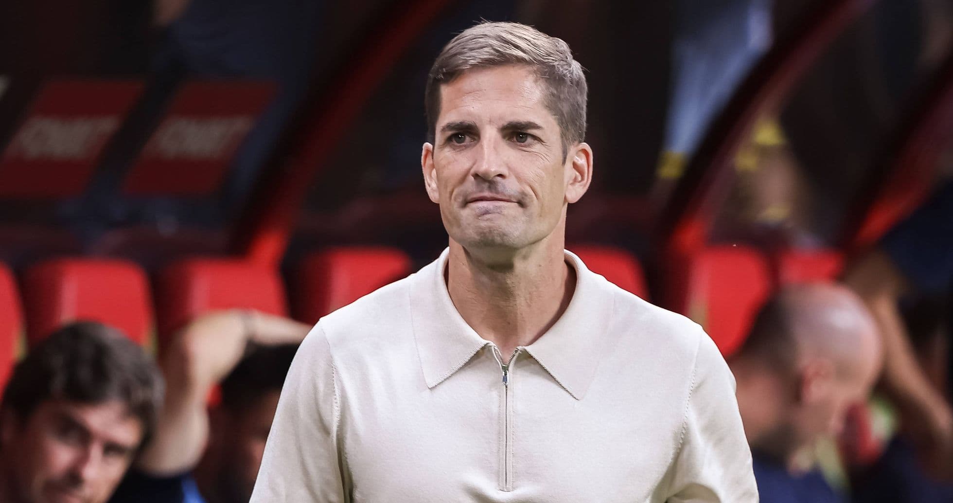 Robert Moreno asume como entrenador interino de Corea del Sur tras salida de Hong Myung-bo Robert Moreno asume como entrenador interino de Corea del Sur tras salida de Hong Myung-bo